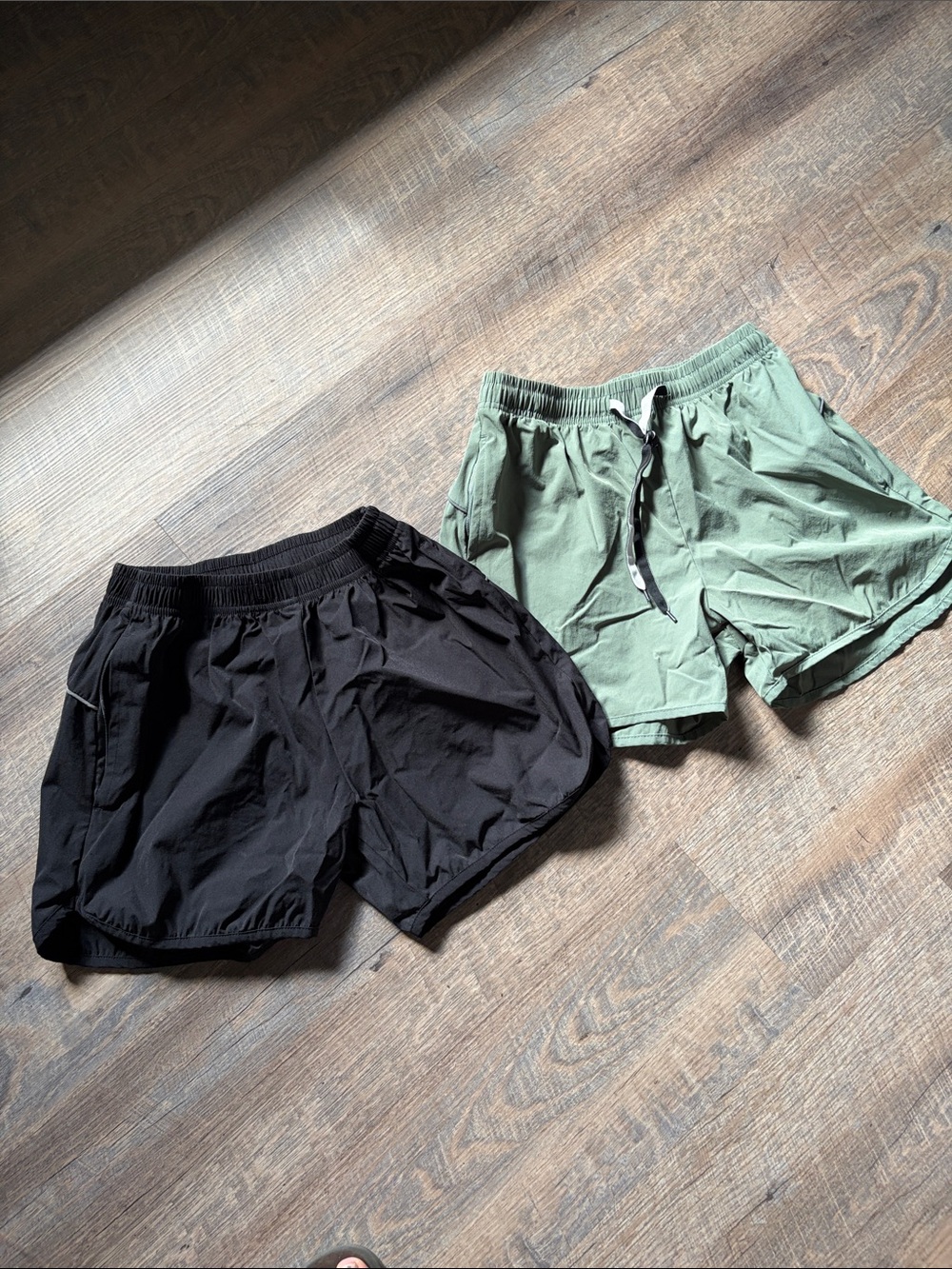 Men's Lightweight Active Shorts - Black & Sage Green XS